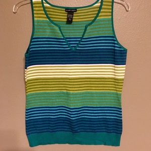 Women’s New York & Company Sleeveless Top LG🌟